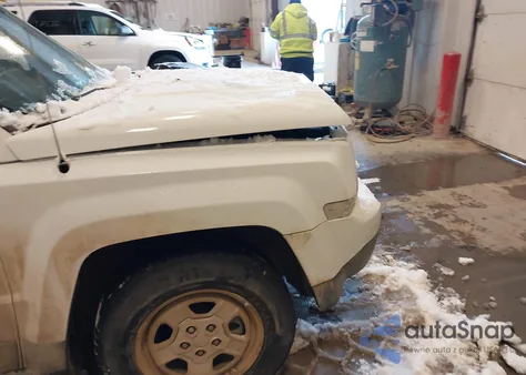 2012 Jeep Patriot Sport z USA, uszkodzony, nr VIN 1C4NJPBB4CD724975